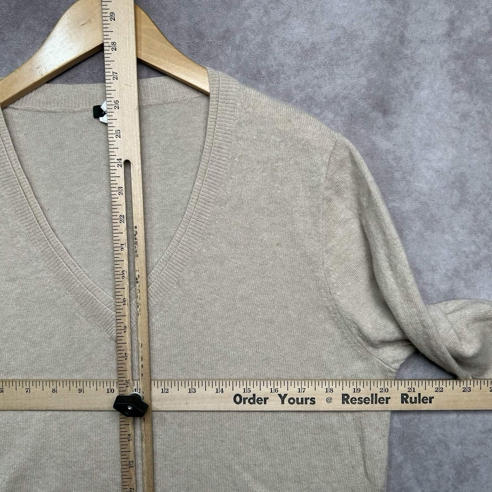 J Crew Women's Beige V Neck Long Sleeve Sweater with Cashmere Wool Size XL - Picture 3 of 5